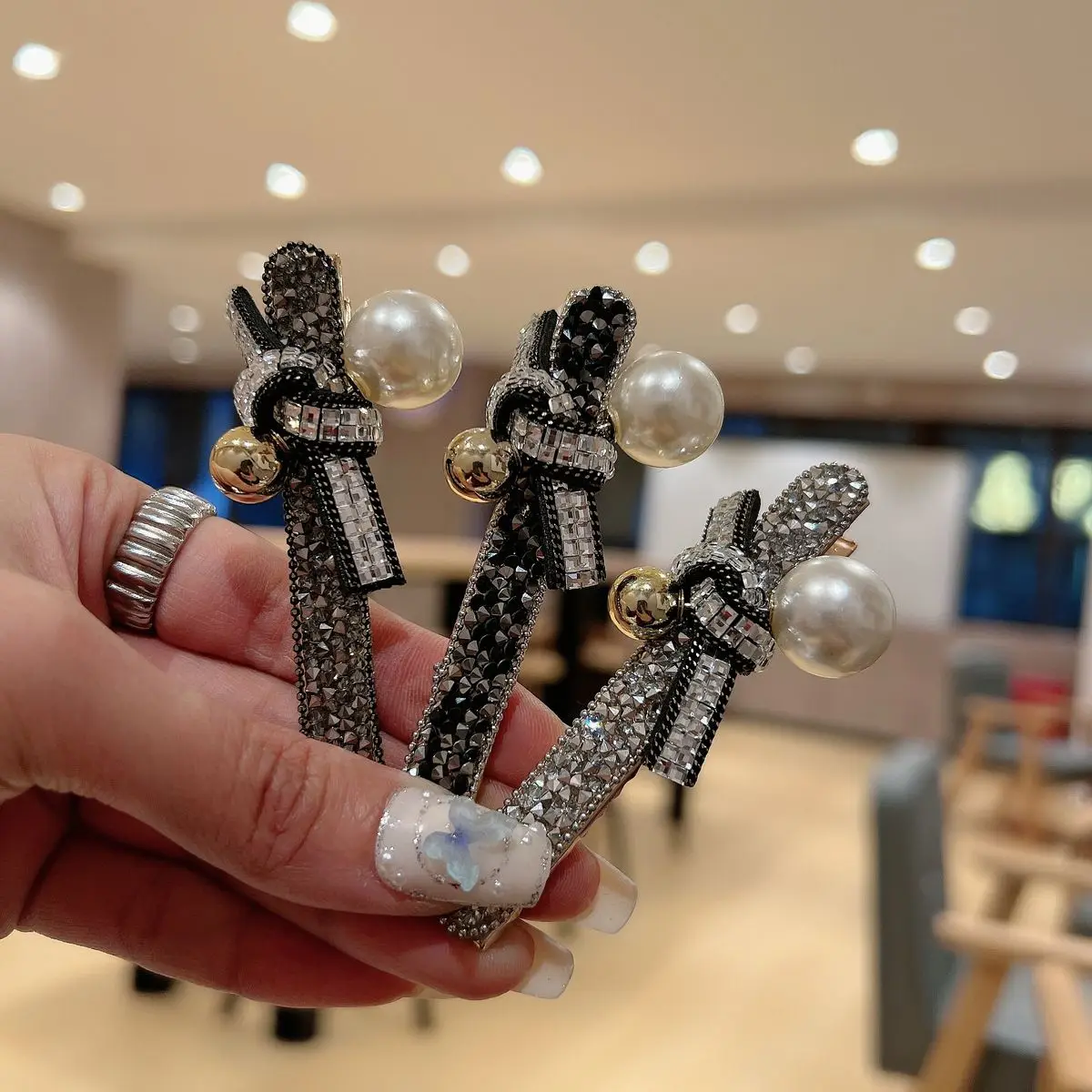 

Full Diamond Hairpin Korean Hair Accessory Bangs Clip Simple Duckbill Clip Versatile Girl Hairpin