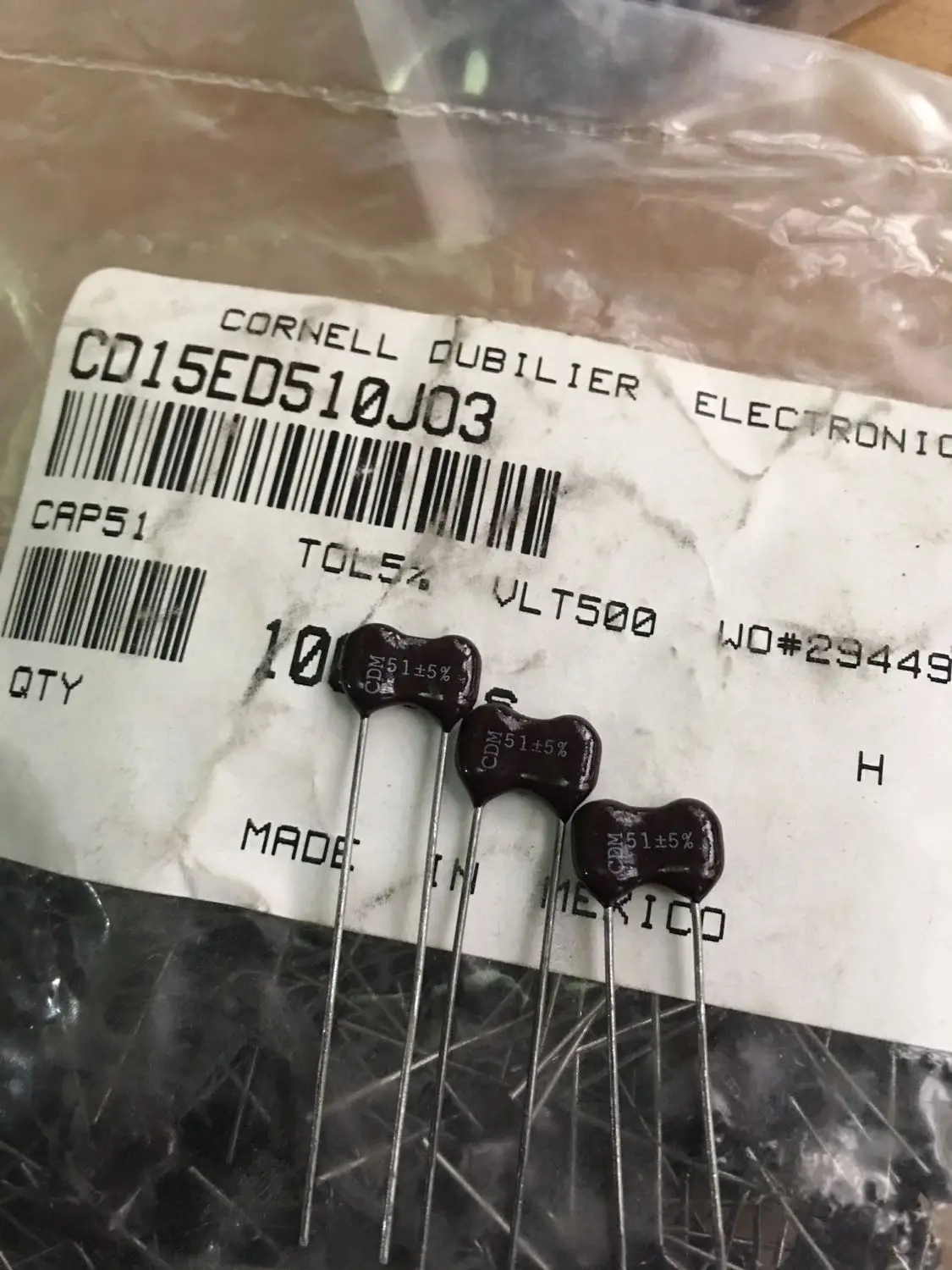 

20 шт./50 шт. CDM серебряный конденсатор слюды CD15ED510J03 500 В 51PF прямого поколения 500v47PF/500V56PF БЕСПЛАТНАЯ ДОСТАВКА