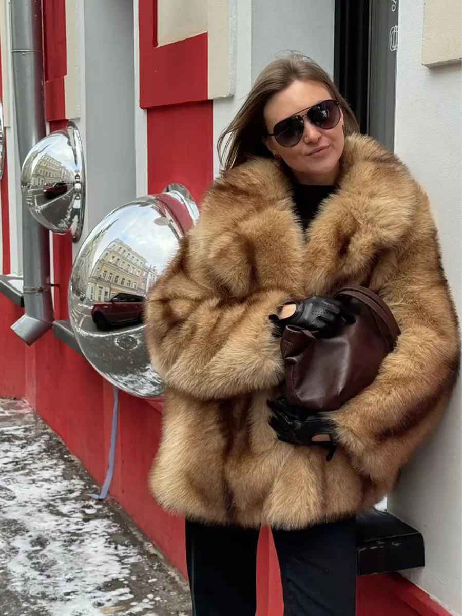 Brown Stripes Gradient Premium Faux Fox Fur Coat Women’s Fashion Iconic Plush Outwear High Street Vintage Cozy Everyday Outfit