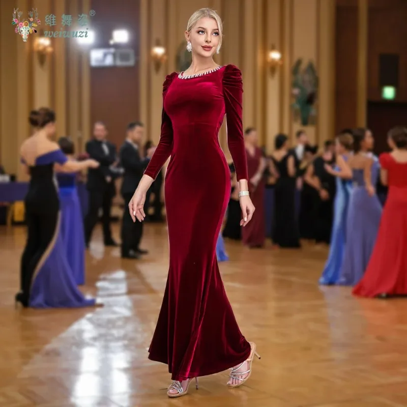 

New Autumn and Winter Solid Color Gold Velvet Round Neck Diamond Studded Bead Long Sleeved Slim Fit Waist Mermaid Evening Dress