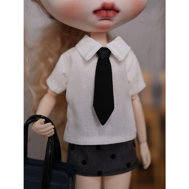 Weibliches Pendler-Outfit im Maßstab 1:6, weißes Hemd, gepunkteter Rock, Mantel, Anzug, passend für Blythe OB24 Actionfiguren, Körperkleidung, Modell – Detail 2