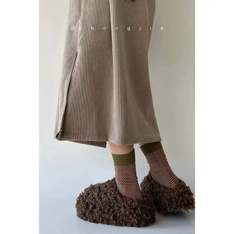 

Women's Winter Furry Home Slippers 2025 New Thick Soled Suitable For Outdoor Autumn Winter Indodor Household Slippers