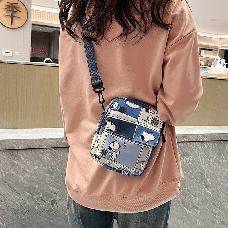 2024 The New Cartoon Corner Creature Snoop Shoulder Diagonal Handbag Purses and Handbags Crossbody Bags for Women