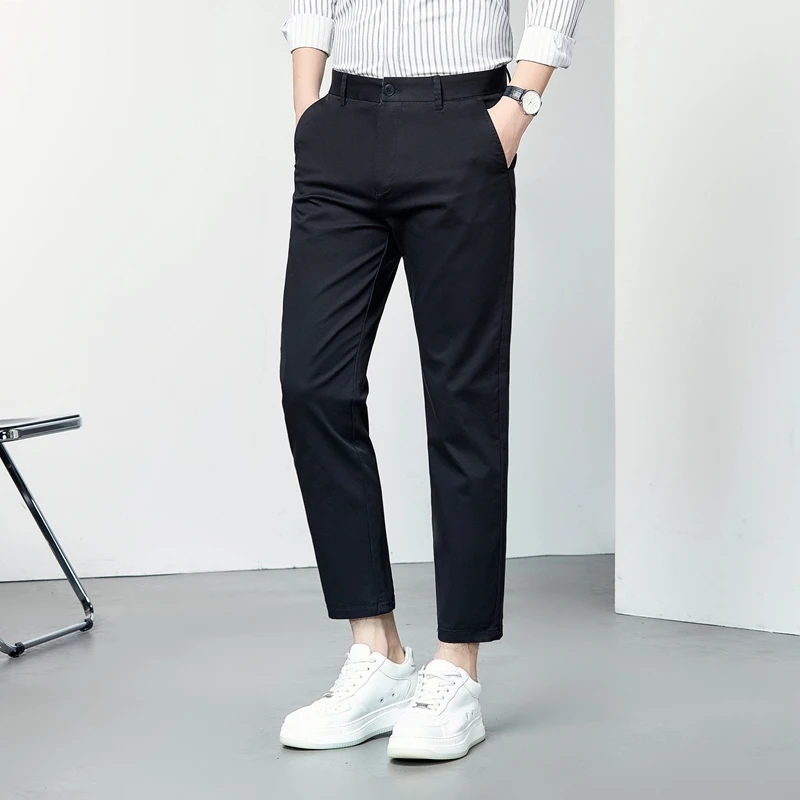 Pantaloni comodi da uomo in cotone dritto estivo 2025 Pantaloni corti da uomo Pantaloni da abito casual slim fit testurizzati stile coreano