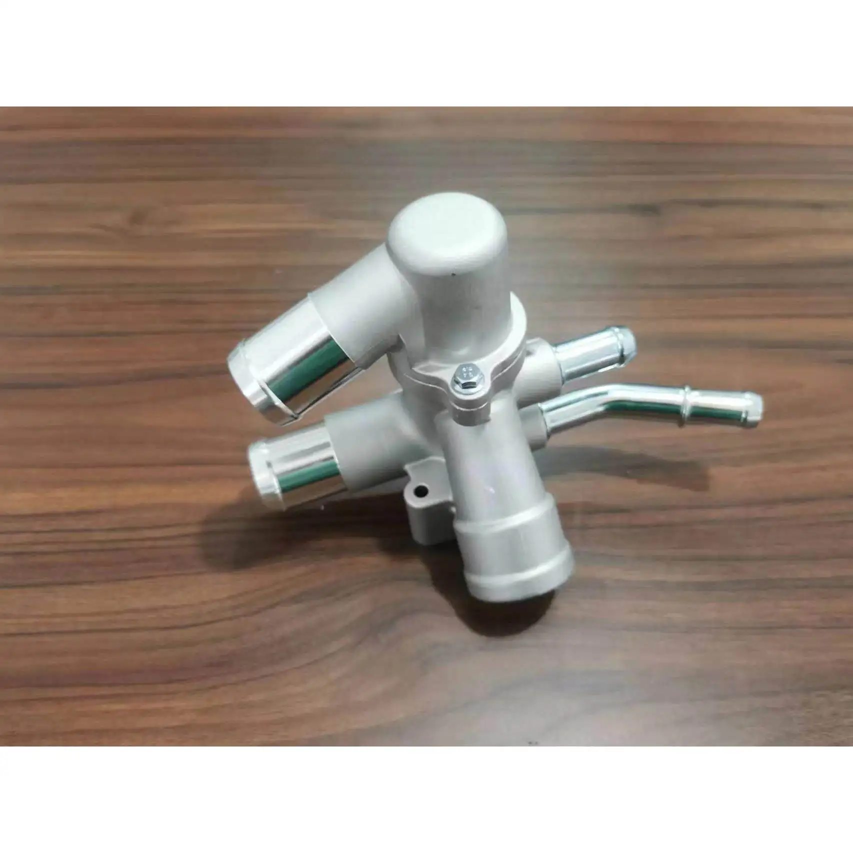 Suitable for Automobile Thermostat Cover AT4Z8A586B Auto Parts