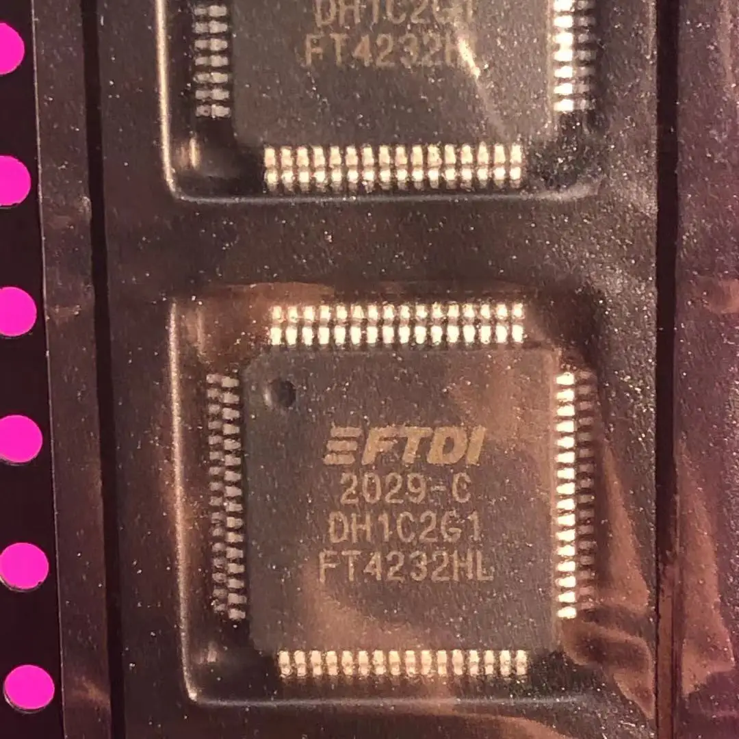 FT4232HL-REEL Высокоскоростной чип концентратора