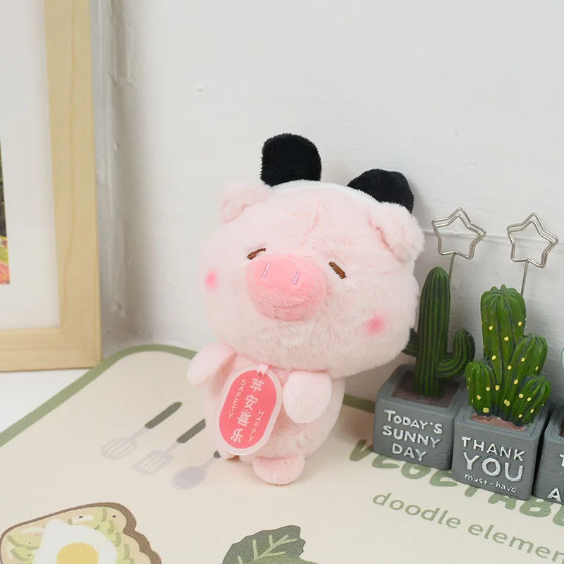 13cm Cartoon Cute Pig peluche bambola Anime Kawaii Lucky Pig morbido peluche peluche bambini ragazza portachiavi ciondolo regalo