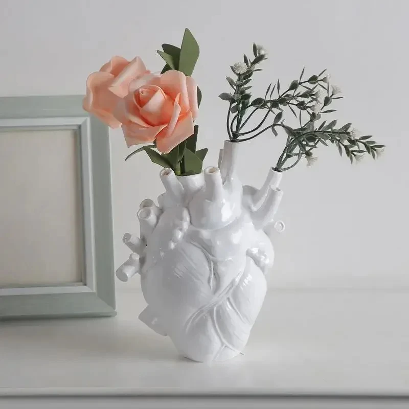 Explosive Simulation Heart Vase New Heart Flower Modeling Home Desktop Decoration Resin Crafts Decoration