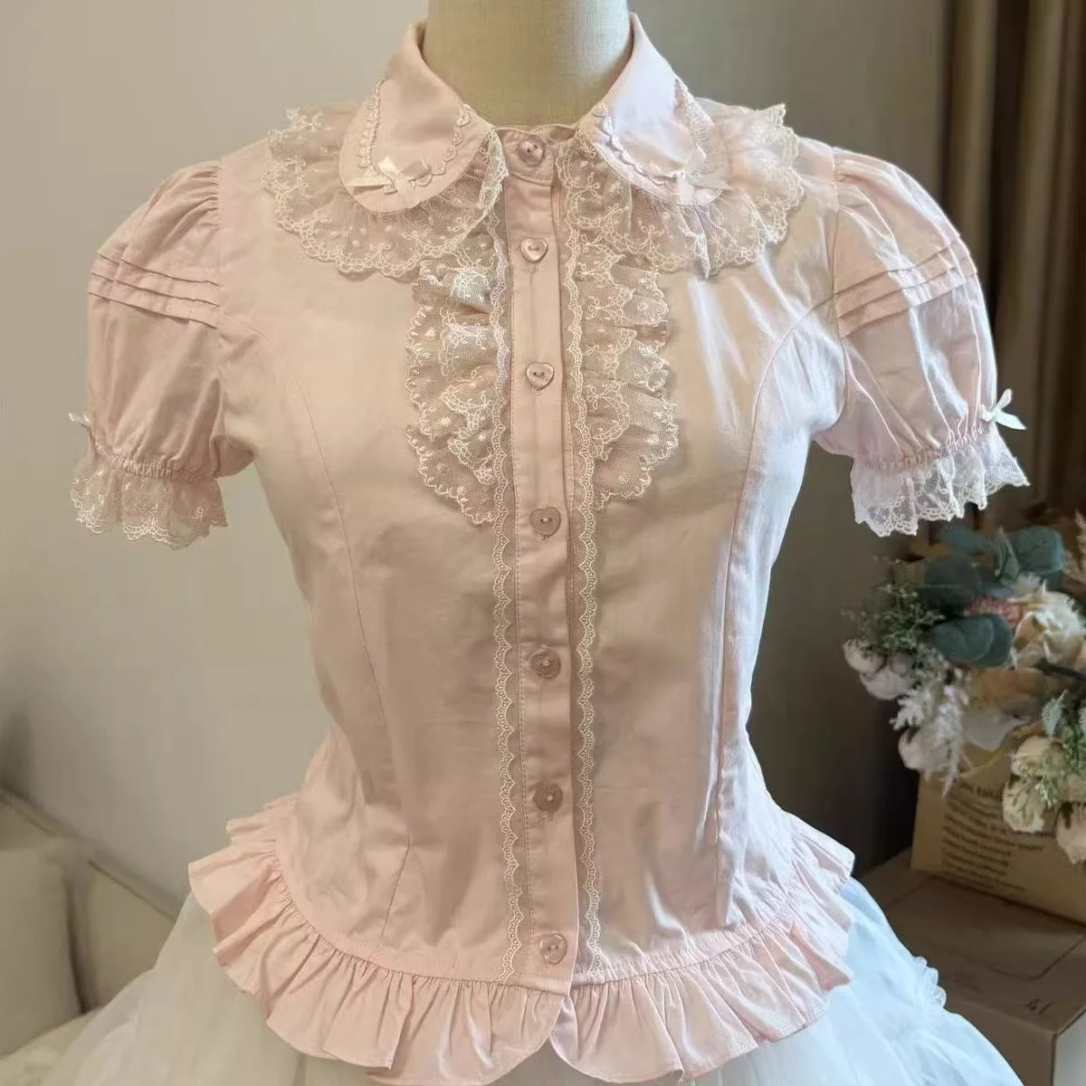 Gothic Lolita Blusen für Damen, Rosa Kurzarm-Shirts mit Spitze, Rüschen und Schleife, Y2K Japanischer Streetwear-Stil, Schlanke, Niedliche Alltags- und Party-Oberteile