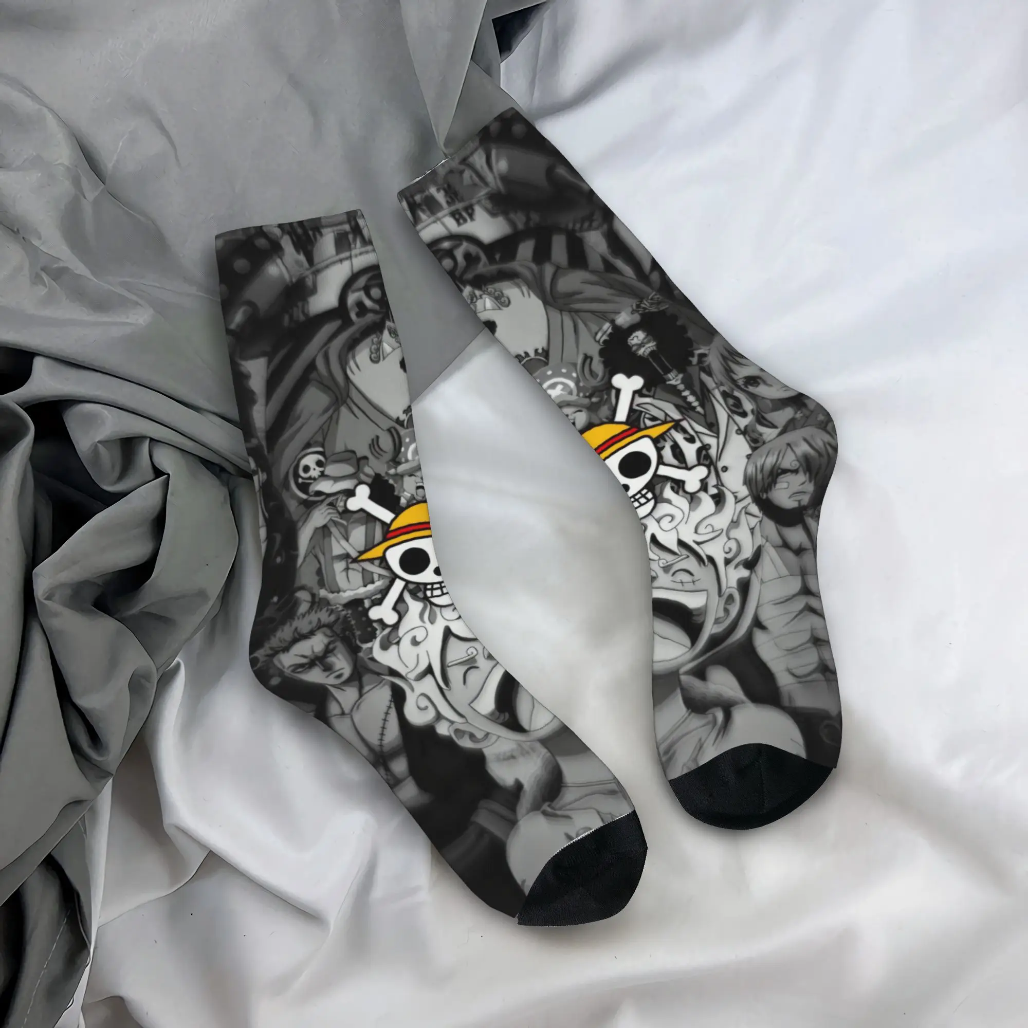 Luffy Zoro Tony Chopper anime meias para mulheres homens durante toda a temporada meias fofas de tubo médio absorventes de suor