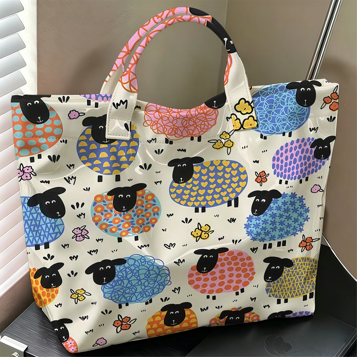 Bolsa de Mano Grande de PVC Brillante con Diseño de Oveja de Dibujos Animados, Lavable a Mano, Impermeable, para Viajes, Traslados y Almacenamiento de Maquillaje