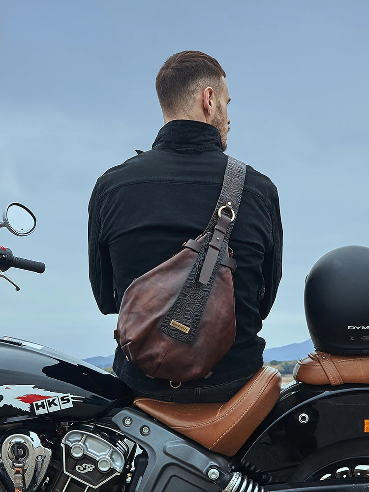 

Water Drop Triangle Genuine Leather Handmade Messenger Bag B6 Umbrella Soldier First Layer Cowhide Retro Men's Shoulder Bags Men