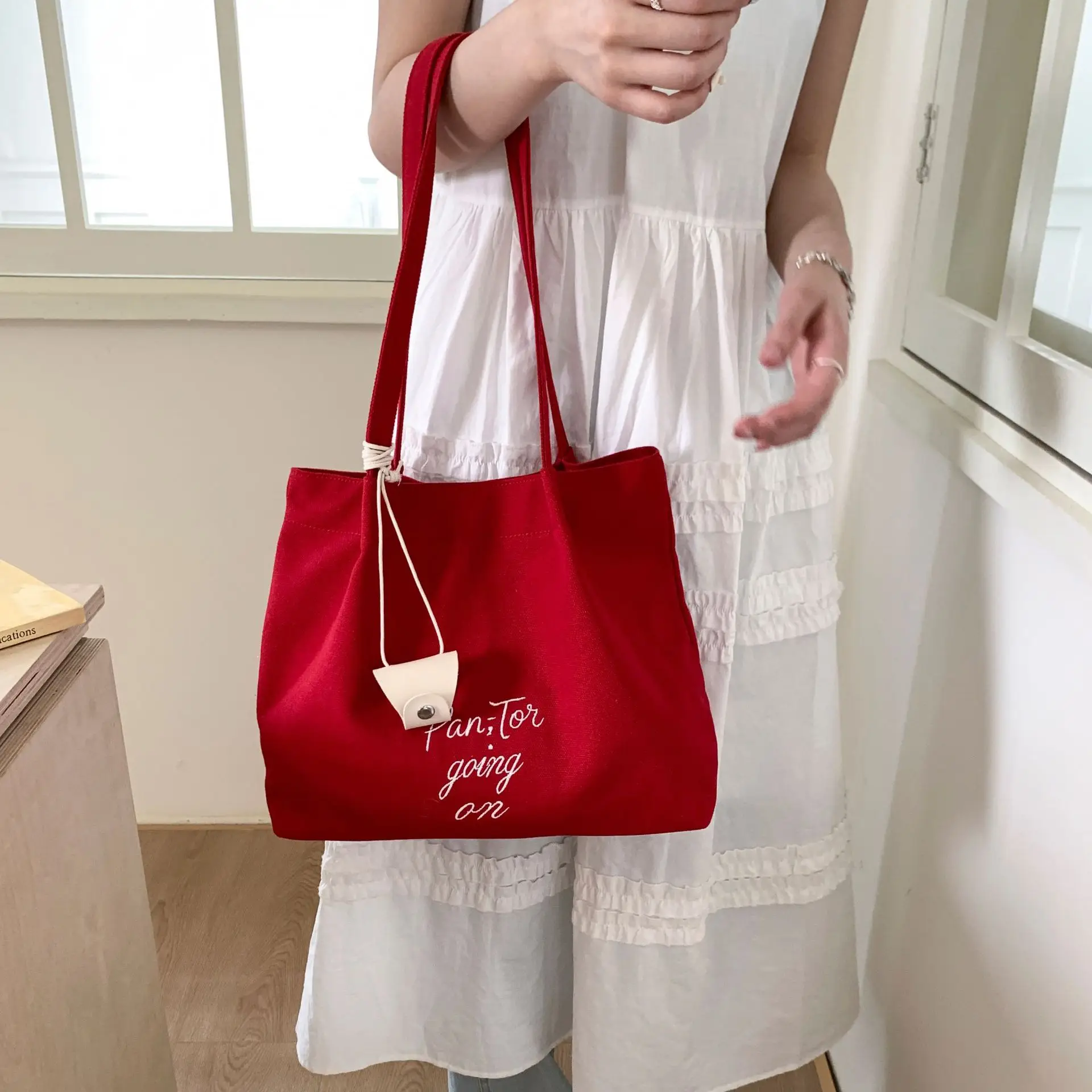 

Women's Large Capacity Red Canvas Bag - 2025 New Korean Lazy Style Tote Bag Casual Handbag Single Shoulder Big Bag
