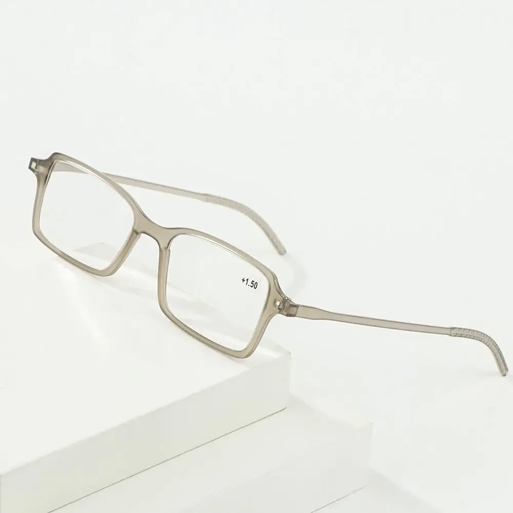 نظارات قراءة أنيقة محمولة مضادة للضوء الأزرق لحماية العين بإطار رفيع للغاية