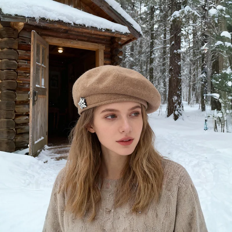 French Korean Wool Beret for Women Felt Hat with Snowflake Logo Face-Framing Winter Cap, Elegant Gift for Valentine’s & New Year