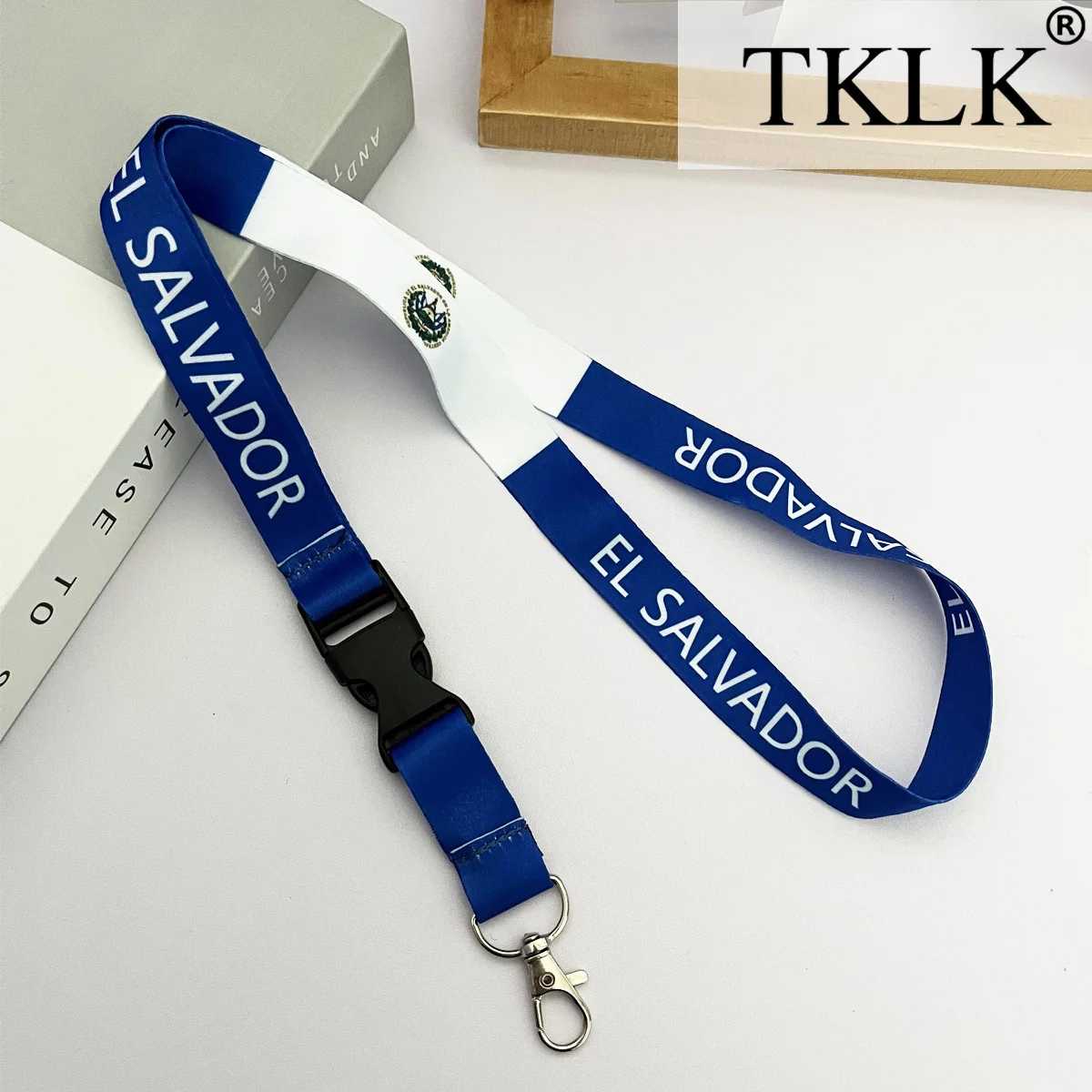 

EL Salvador Flag Lanyard Keychain for Keys ID Badges For Salvador, ID LanyarId Holders for Badges, Cute Lanyards for Id Badges