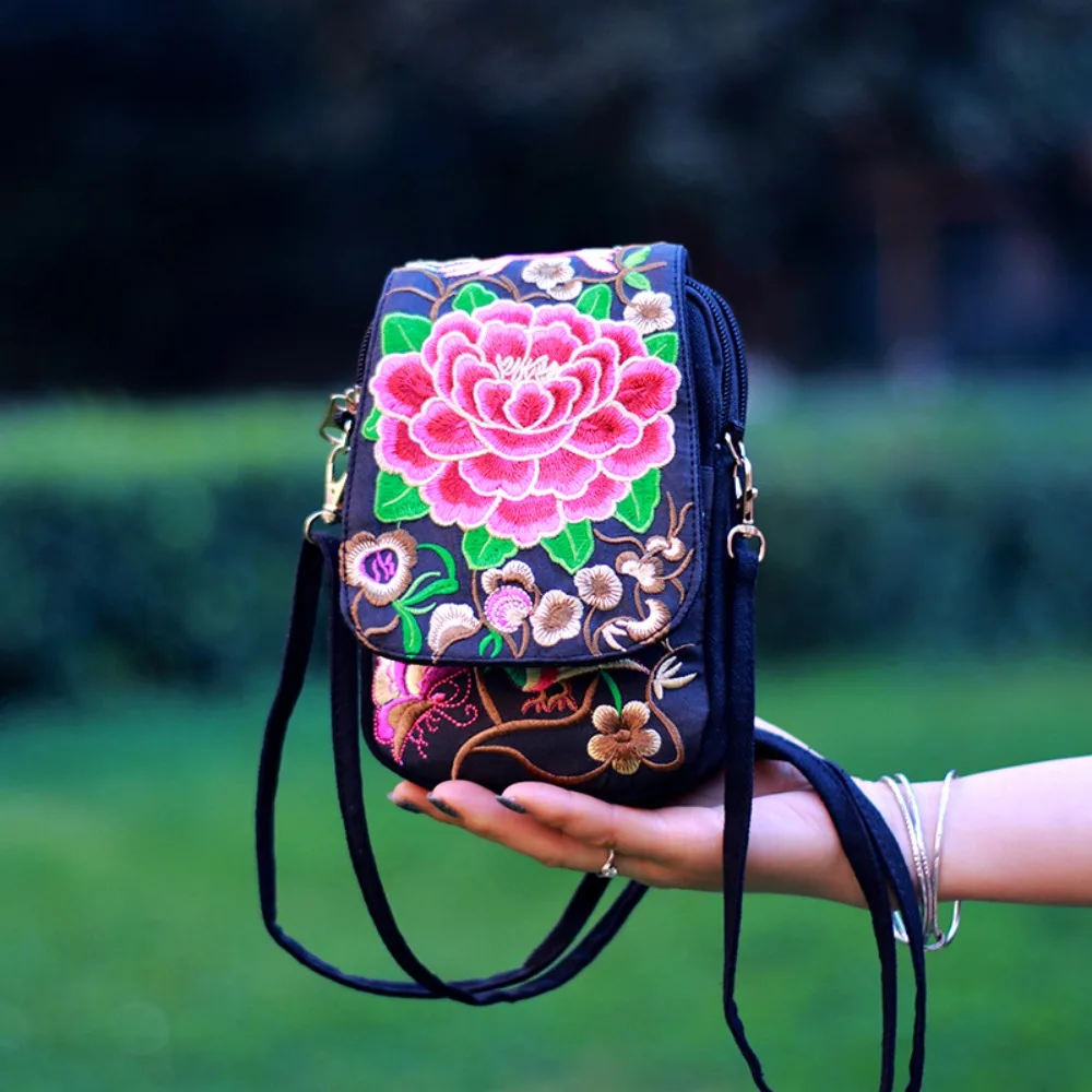 Women Shoulder Bag Travel Pouch Vintage Floral Embroidered Crossbody Zip Bag Embroidered Mobile Phone Bag