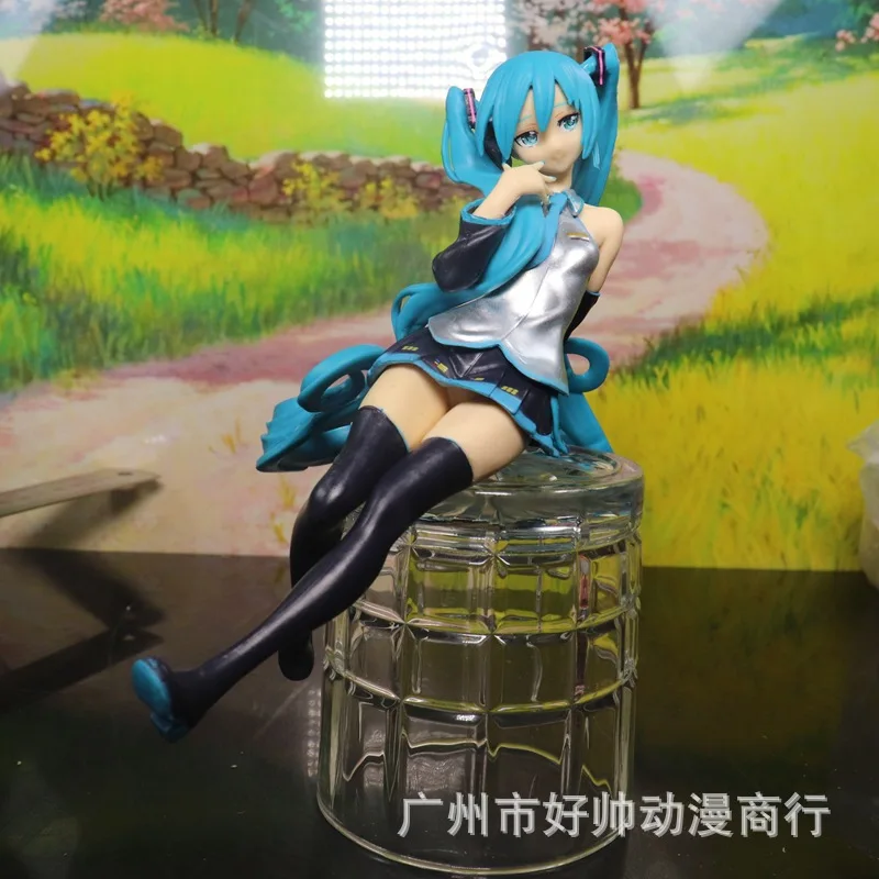 Anime Hatsune Miku Virtual Singer Manga Statue Figurines Model Computer Sexy Girl Anime Figure Decoration Cute Kawaii Toys