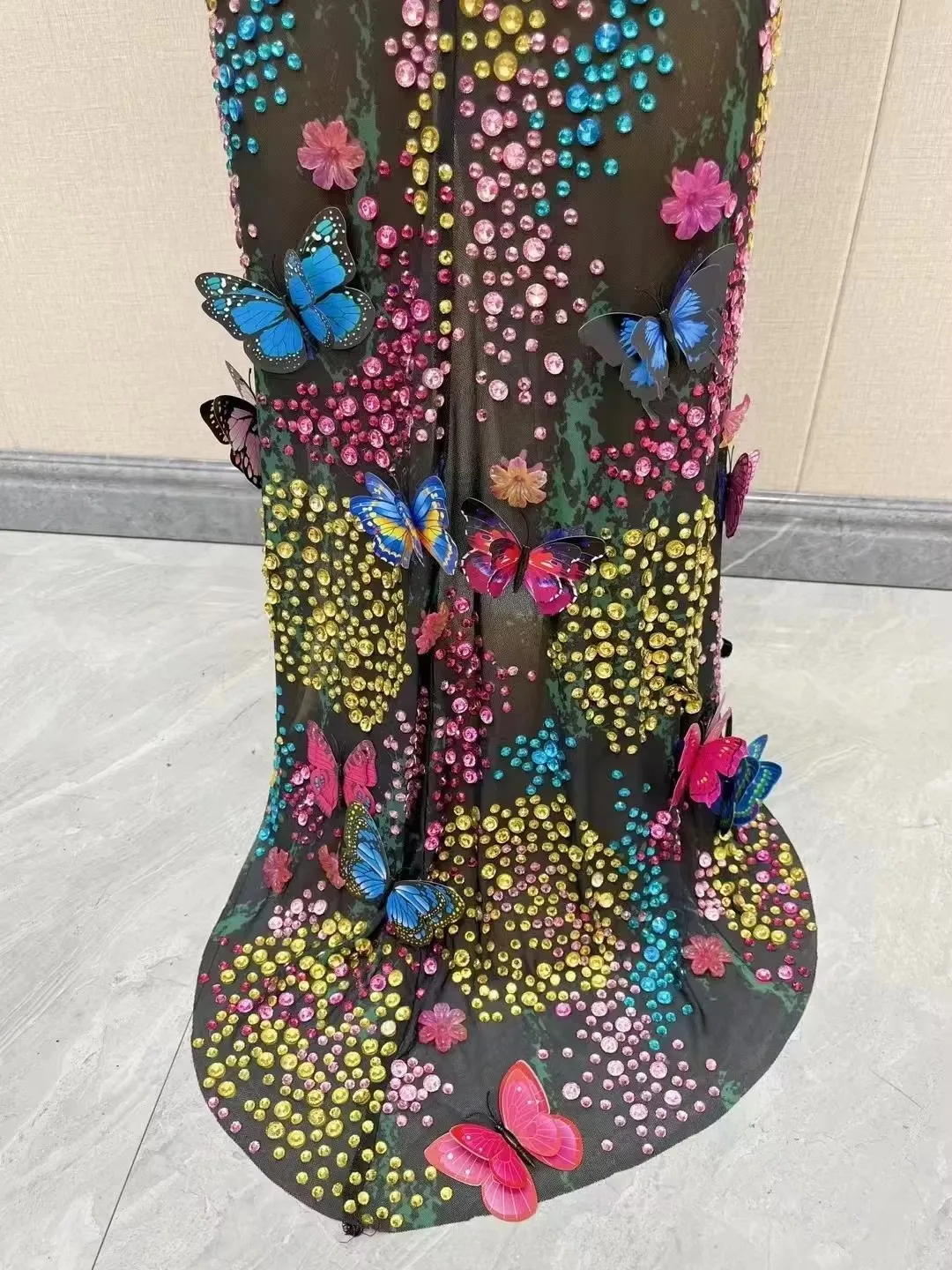 럭셔리 컬러풀 라인스톤 롱 드레스 할로윈 코스튬 나비 메쉬 여성 프롬 이브닝 축하 생일 사진 촬영 가운