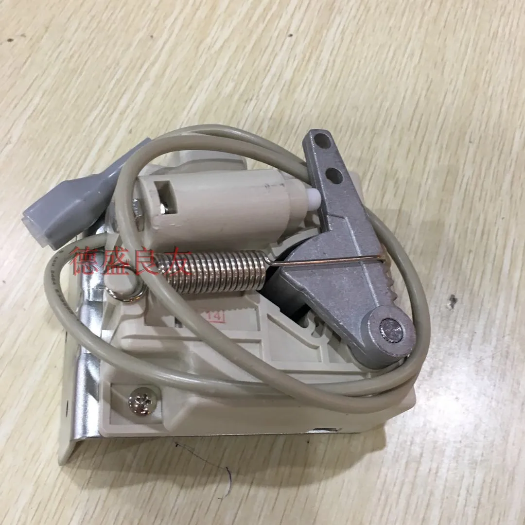 

Huilong Zoje Универсальное ножное управление машиной 6-луночное 3-контактное управление Ножное управление Zoje