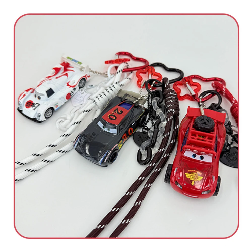 Neuer Lightning McQueen Auto-Schlüsselanhänger aus Legierung, Sammlerstück mit Lanyard und Dopamin-Kettenanhänger – Detail 2