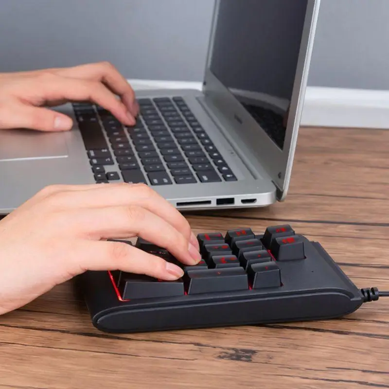 

652F Portable Mini Computer Numeric Numpad Digital for Key Laptop USB Keyboard Multifunctional 3 Colors RGB Backlit Keyboard