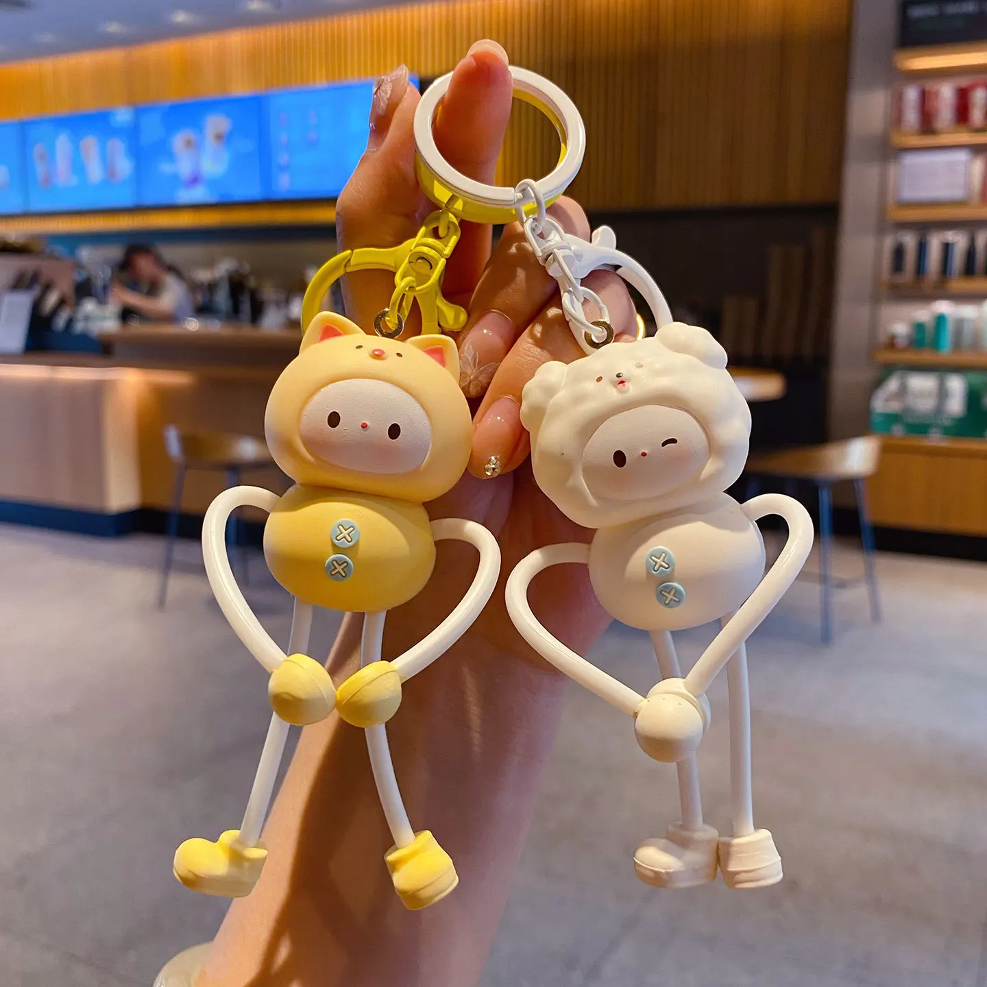 Cute Soft Stress-relieving Hands Feet Can be Pulled Lengthened Pig Panda Key Chain Limbs with Magnets that Will Attract Keychain