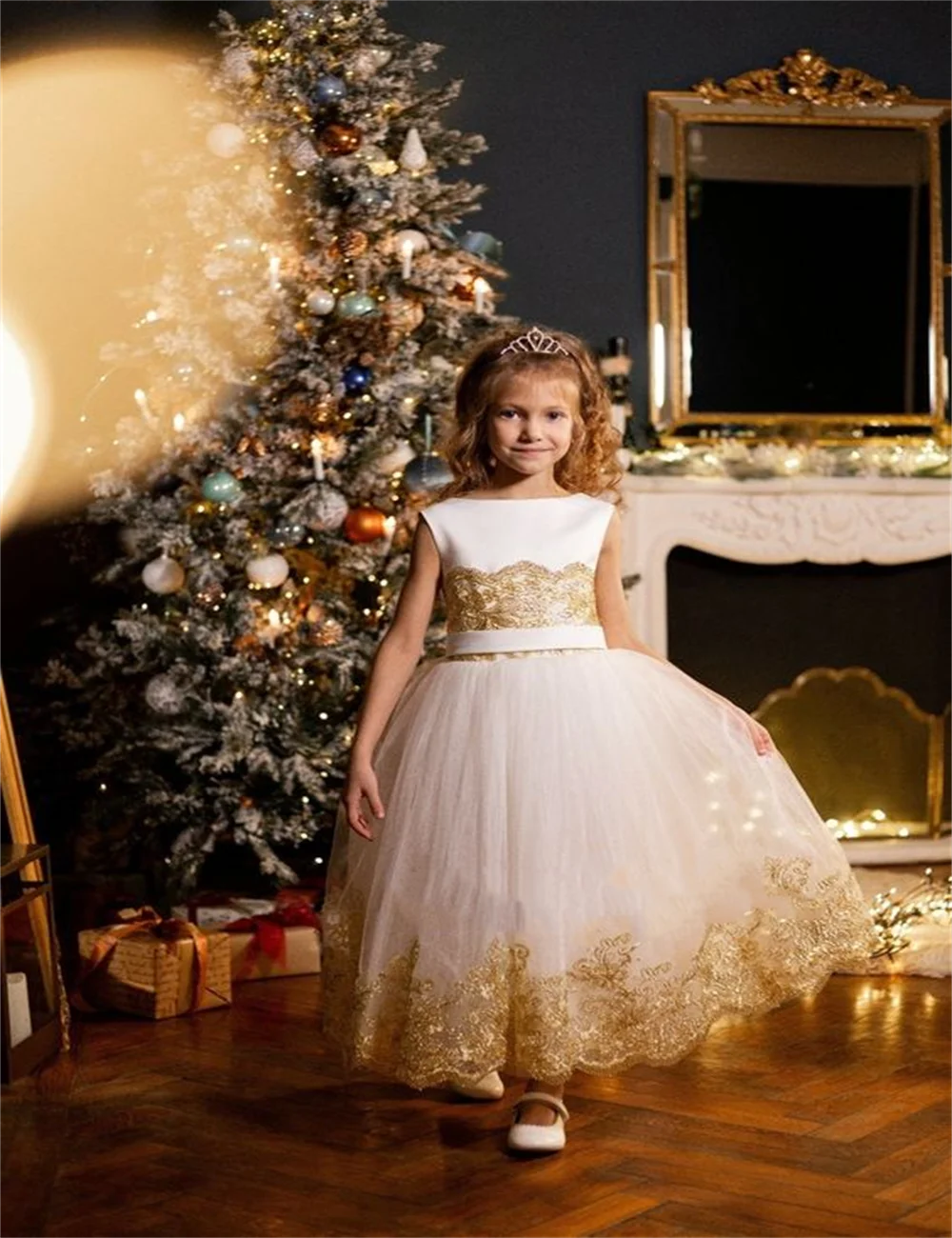 

Gold Appliqués Lovely Flower Girl Dress Wedding Tulle Appliqué Sleeveless Princess Toddler Beauty Pageant First Communion