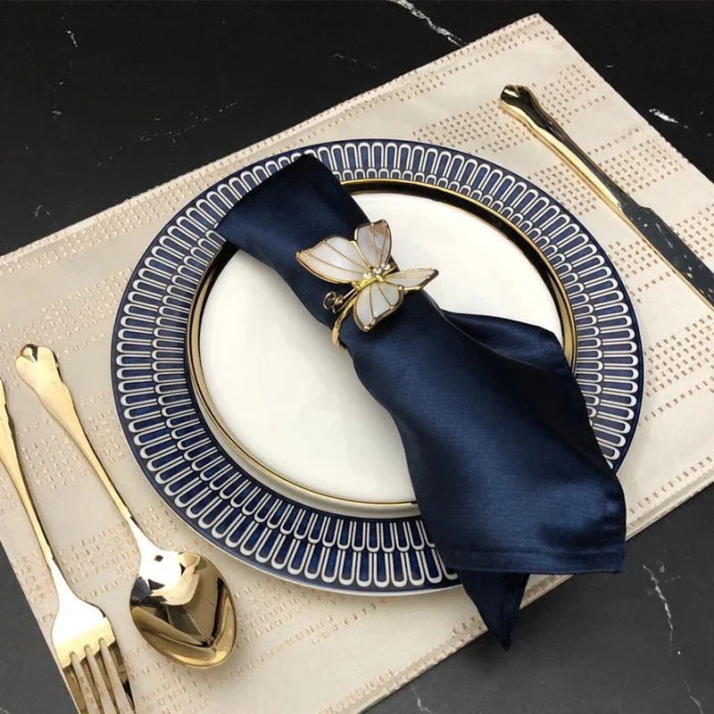 

Bone China Full Tableware Of Plates Dinner Serving European Tableware Luxury Modern Pratos De Jantar Plate Tableware Set Wedding