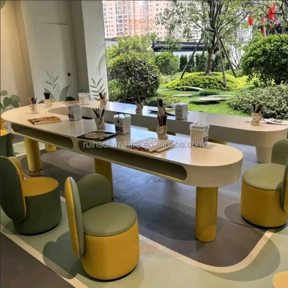 مجموعة أثاث مونتيسوري الخشبي للرعاية النهارية لرياض الأطفال ومدرسة الحضانة لمراكز رعاية الأطفال وطاولات الأطفال في مرحلة ما قبل المدرسة