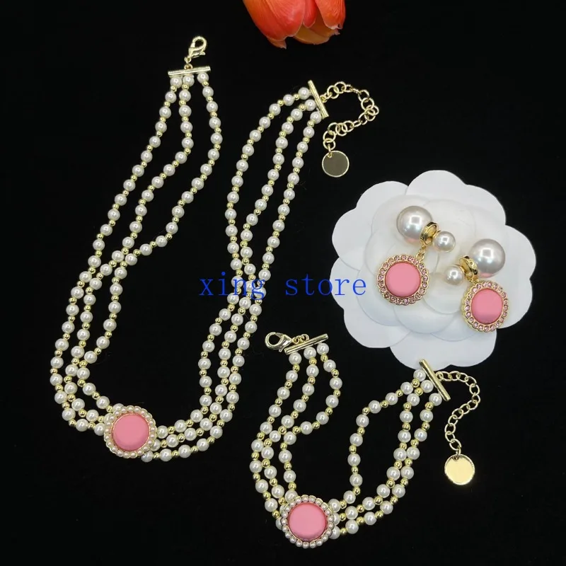 

2024 fashion new retro style round cut crystal inlaid with simulated pearl chain women's earrings bracelets necklaces