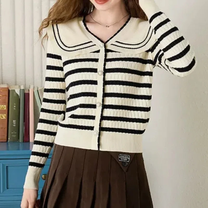 Office Lady Autumn Winter Screw Thread Peter Pan Collar Contrast Color Button Striped Women\'s Pullover Sweater Knitted Tops