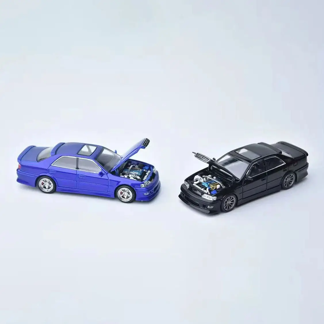 

Model One 1/64 Chaser JZX100 MK6 Openable Hood Diecast Car Model