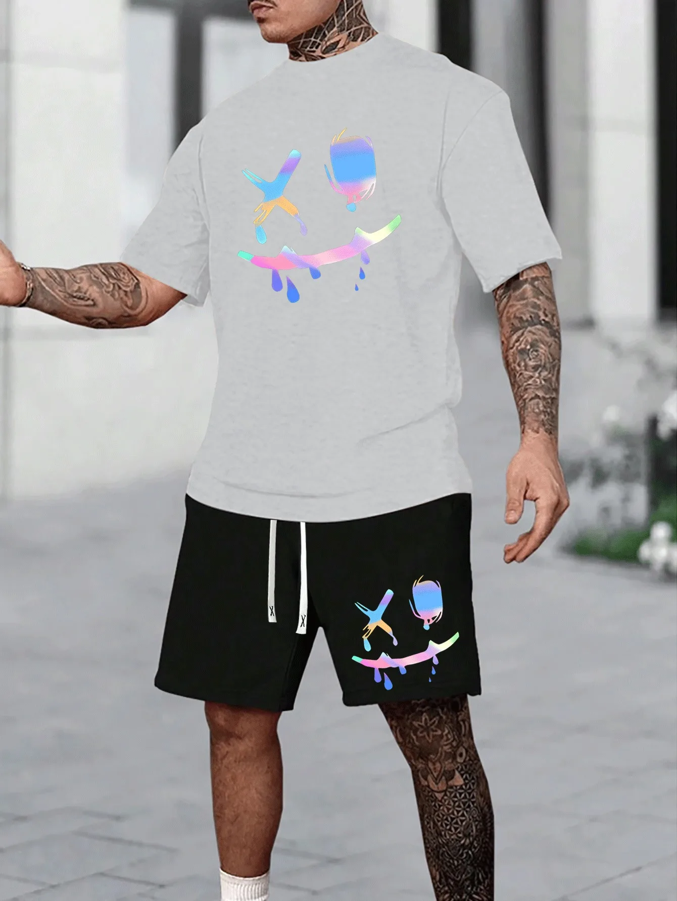 2025 New Men's Suit Set Creative Hip-Hop Graffiti Smiley Print Design Breathable Comfort Summer Streetwear Casual Two-Piece Set