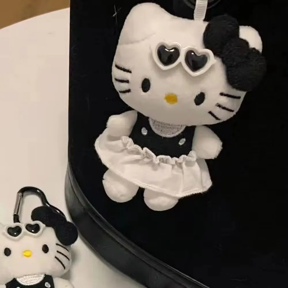 Kawaii Sanrio porte-clés accessoires Y2K Hello Kitty porte-clés poupée en peluche jouet sac à dos pendentif peluche vente en gros fille cadeau enfants