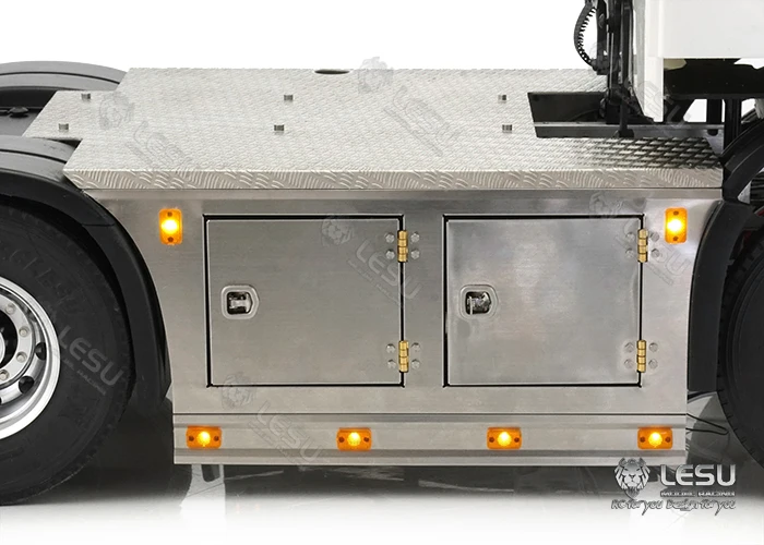 LESU G-6245 Metall Edelstahl Pedal-Seitenschweller Werkzeugkasten mit Beleuchtungsset für Tamiya 1/14 RC Dreiachsiger Traktor-LKW – Detail 19
