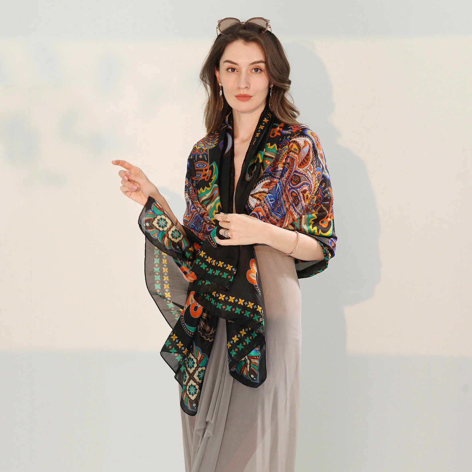 Bufanda de seda pura para mujer, chal largo, elegante, clásico, estampado, moda de primavera y otoño, invierno