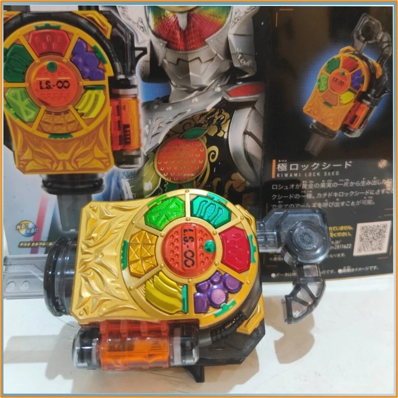 

В наличии Bandai Kamen Rider Gaim Dx Super Best Daishogun Kiwami Lockseed Косплей Опора Игрушка в подарок