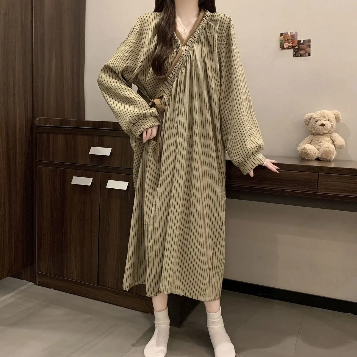 

Simple Striped Large Size Nightgown Mid-Length Kimono Bathrobe Women's Loose Home Clothes Korean Style Nightdress New in Dresses
