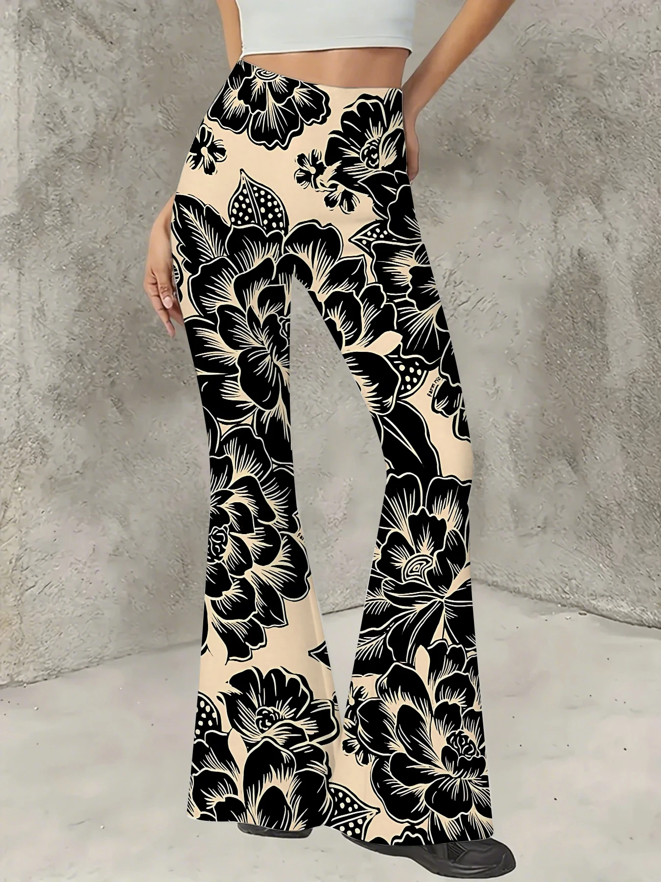 

Plus Size All-Over Print Flare Pants Women Stretchy High Waist Bell Bottom