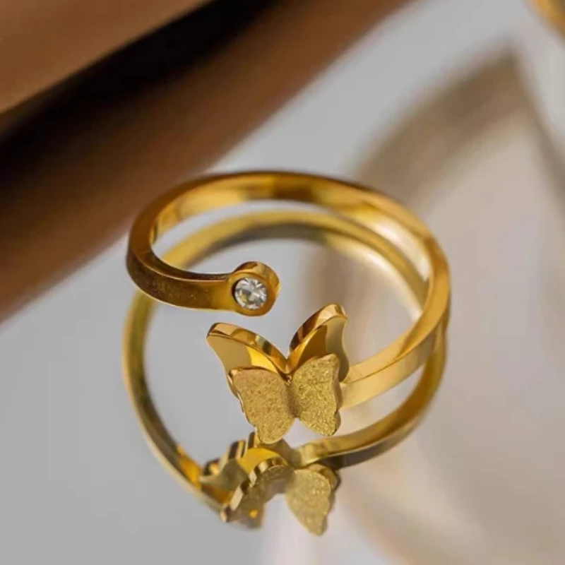 

Simple Butterfly Titanium Steel Classic Rings Plated 18k Gold Fashion Temperament for Women Trend Aesthetics Rings Jewelry Gift