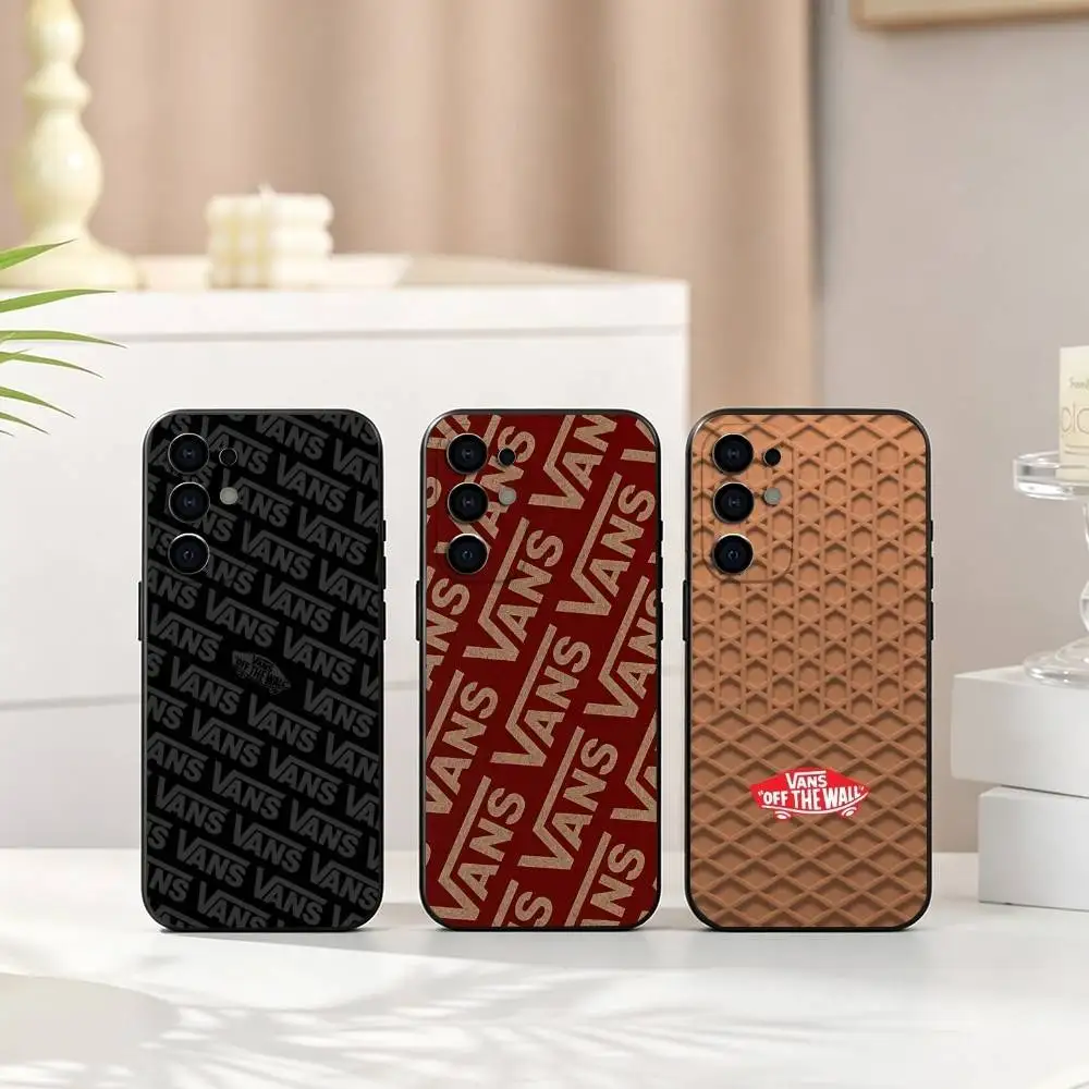 Capa de Telefone com Logo V-vans da Moda para Samsung S25, S24, S21, S22, S23, S30, Ultra, S20, Plus, Fe, Capa de Silicone Macia Preta