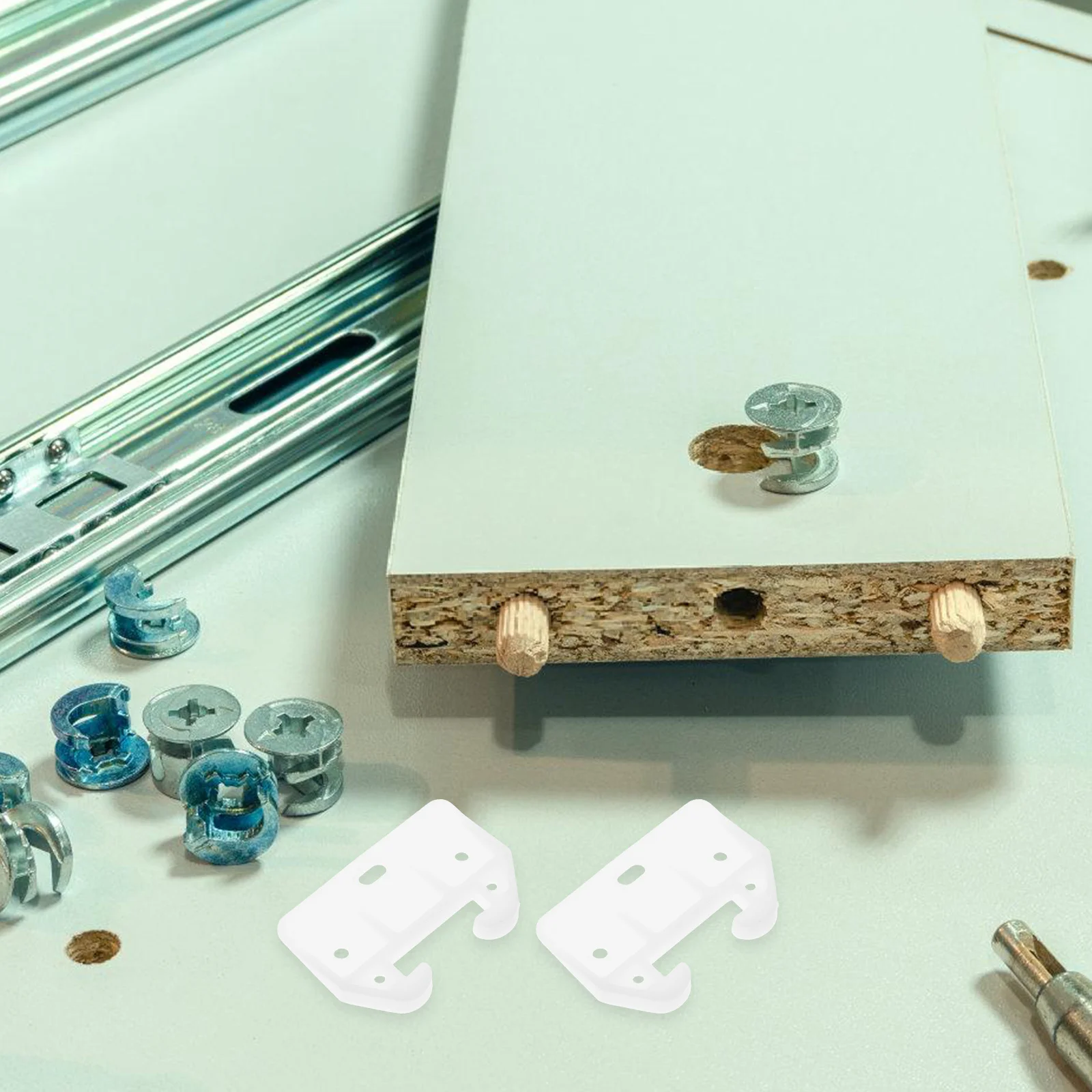 16 قطعة أدلة الأدراج البلاستيك الأبيض الشريحة المسار بين قوسين لخزانة خزانة الأثاث الخلفي مركز جبل استبدال أجزاء #1