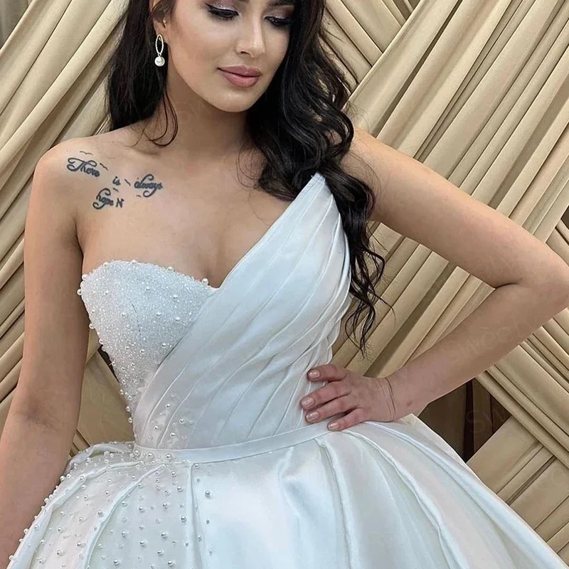 Luxurious Wedding Dress Silk Satin With Beading Pearls Ball Gown Strapless Sleeveless Customized Vestido De Novia Elegant Pleats