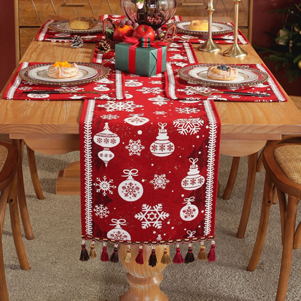 American Yarn-Dyed Jacquard Table Runner Cotton Red Snowflake Santa Hat Tassel Table Runner Bed Tail Flag Bucket Cabinet Cover