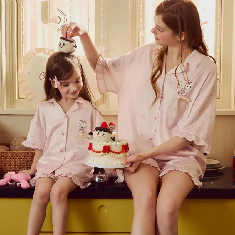 

Наряд для родителей и детей «Hello Kitty», 2 шт., пижамы Sanrio из ледяного шелка с короткими рукавами, новый стиль, модная летняя кавайная домашняя одежда для девочек