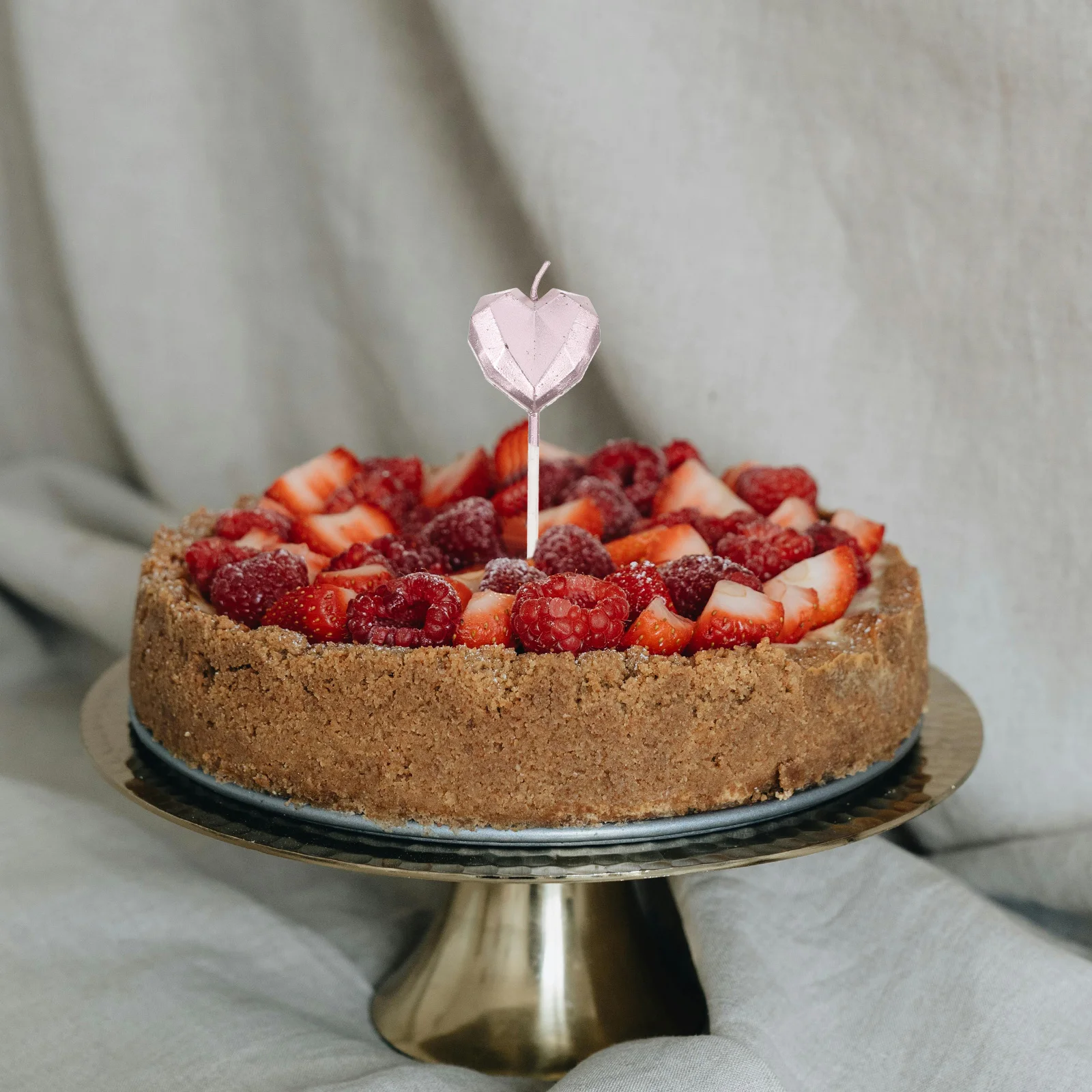 

8Pcs Heart Birthday Cake Decorative Candles 3D Fun Party Supply Cake Replacement Accessory Cute Birthday Candles