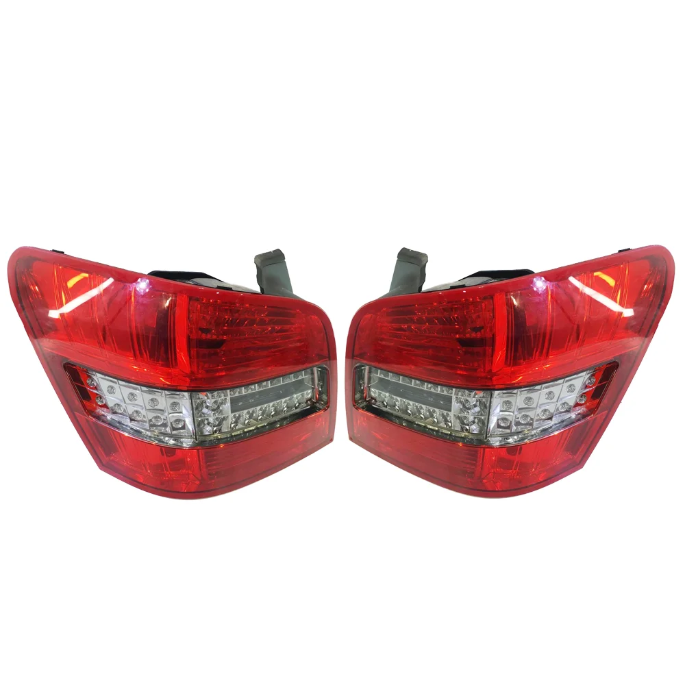 Suitable for Mercedes Benz GLK300 GLK350 GLK280 GLK220 W204 rear brake signal Tail lights A2048202564 A2048202664 auto parts