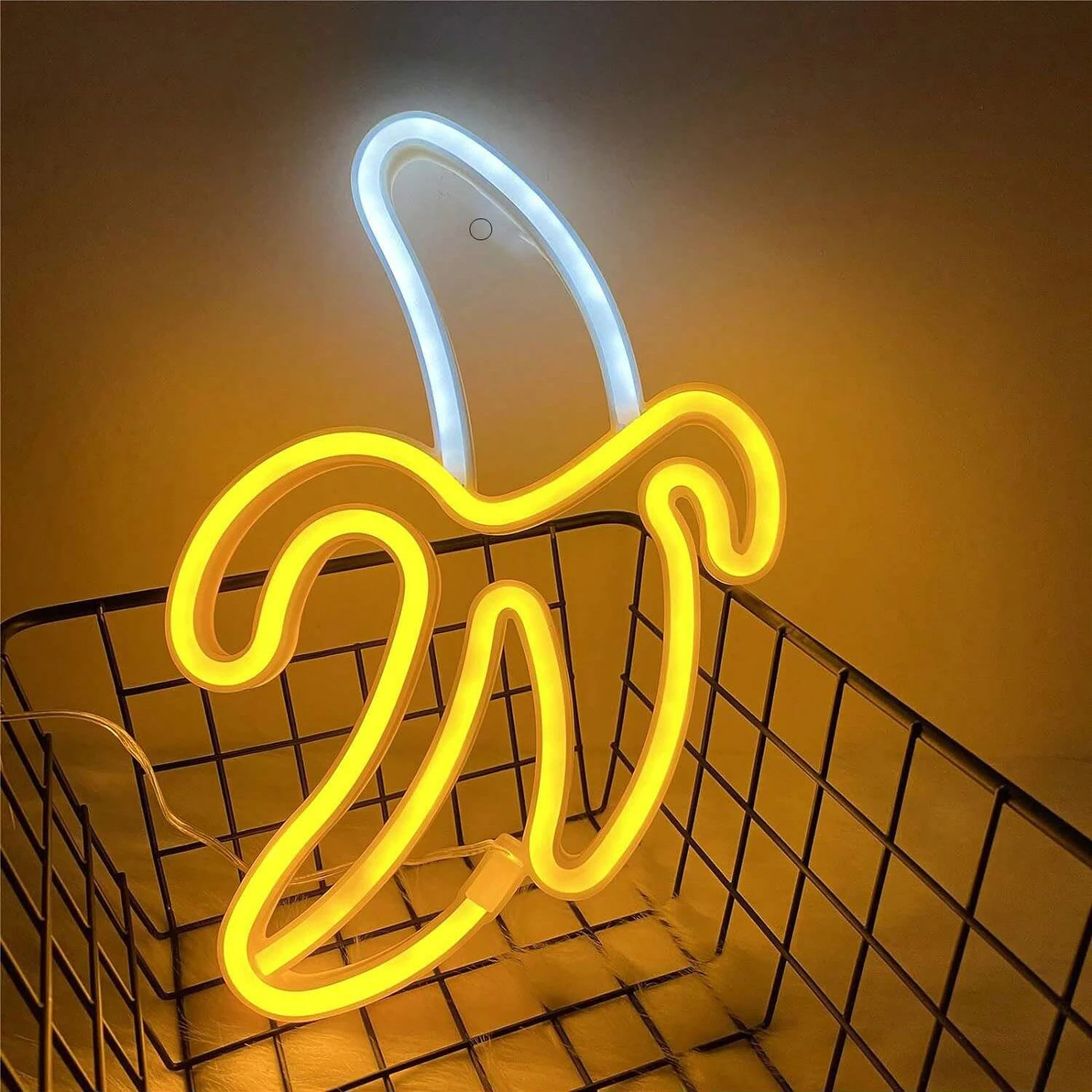 Banana Neon Night Light LED Neon Sign Table Decor Battery Powered Creative Lighting Light for Home Nursery Bedroom Party Summer