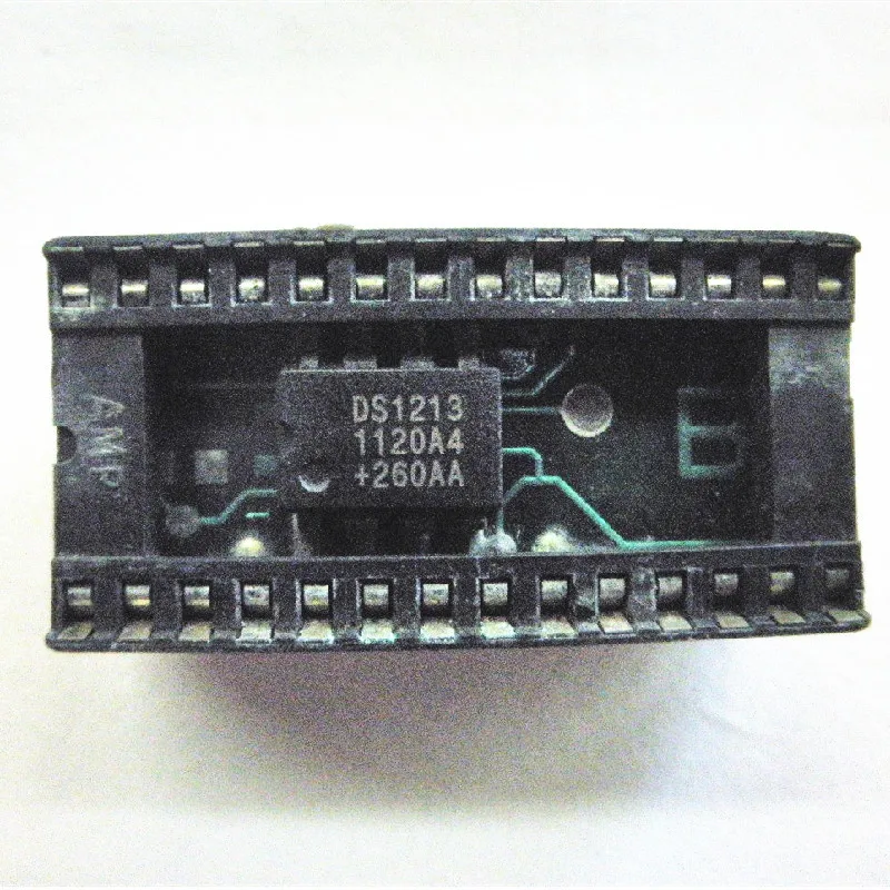 5PCS SLA6024 6024 DS1213C DS1213 AT28C64B-15PC AT28C64 DS12C887 DS12C887 2SK2654 K2654 5Q1565RF 5Q1565